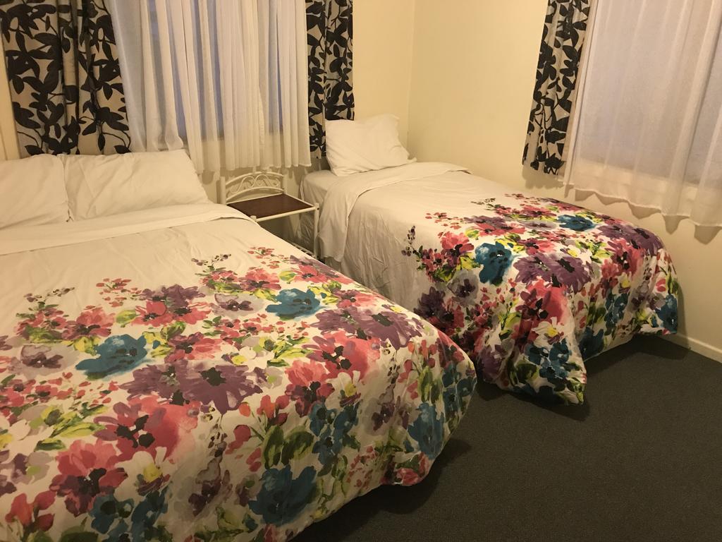 Southport Tourist Park Hotel โกลด์โคสต์ ภายนอก รูปภาพ